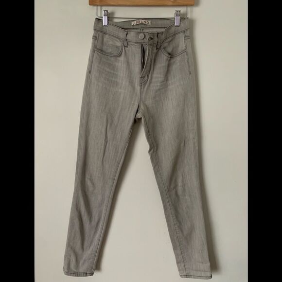 J brand light gray distressed jeans, great shape, Made in California, size 26 - Picture 1 of 10